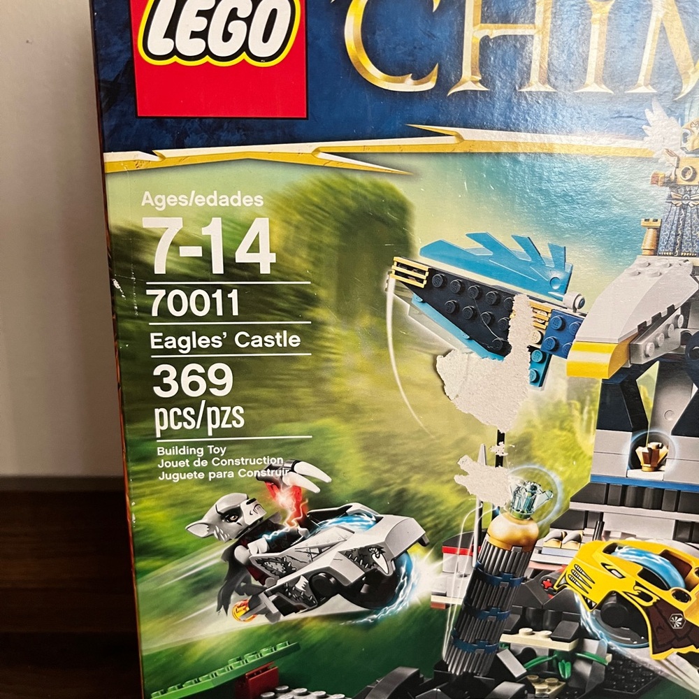 LEGO Legends of Chima Eagles' Castle Set - Picture 2 of 3